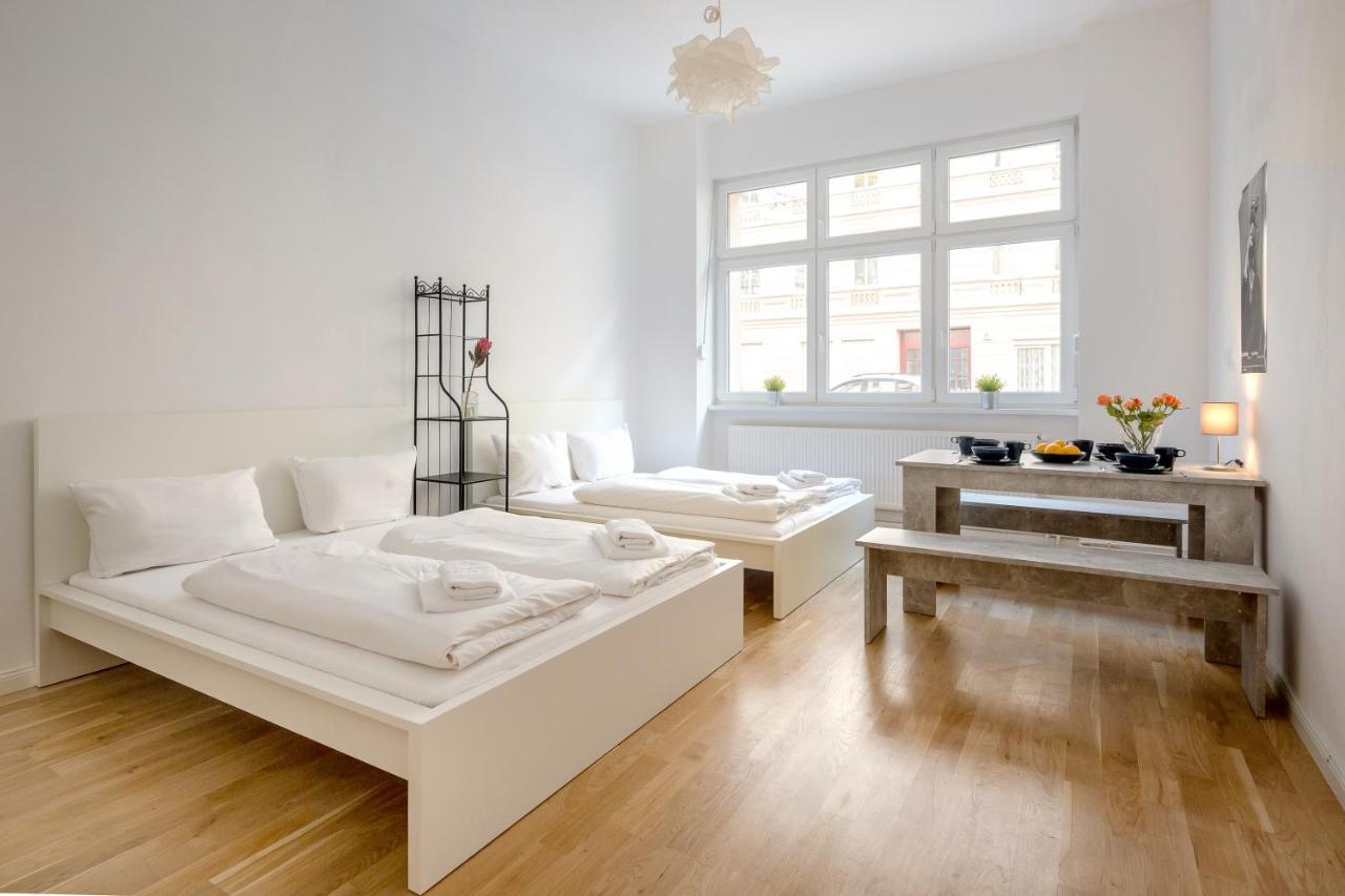 ברלין Newton-Appartement Mit 3 Schlafzimmern מראה חיצוני תמונה