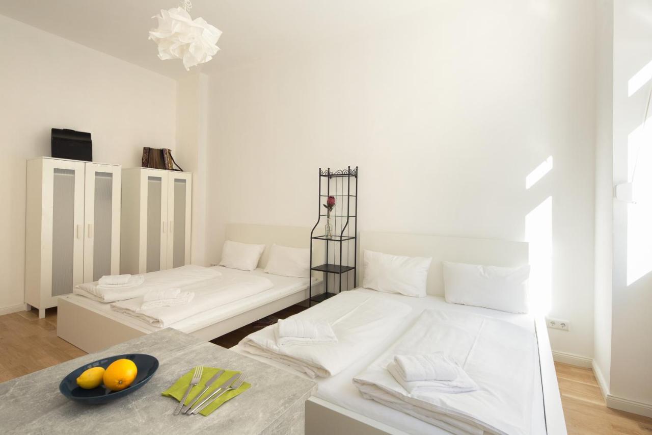 ברלין Newton-Appartement Mit 3 Schlafzimmern מראה חיצוני תמונה