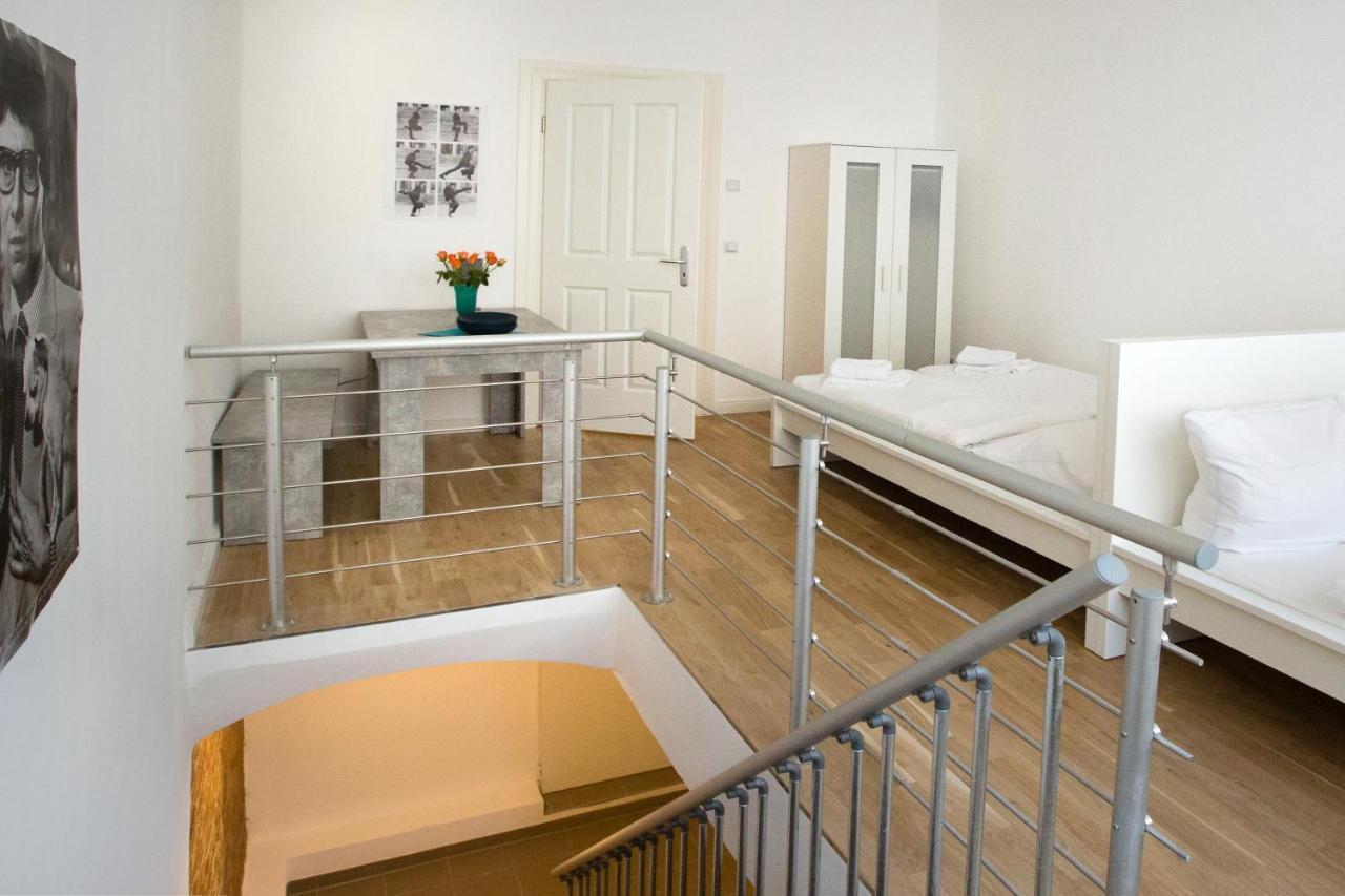 ברלין Newton-Appartement Mit 3 Schlafzimmern מראה חיצוני תמונה